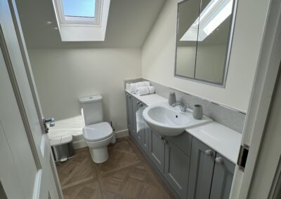 Shaker Style Ensuite Bathroom